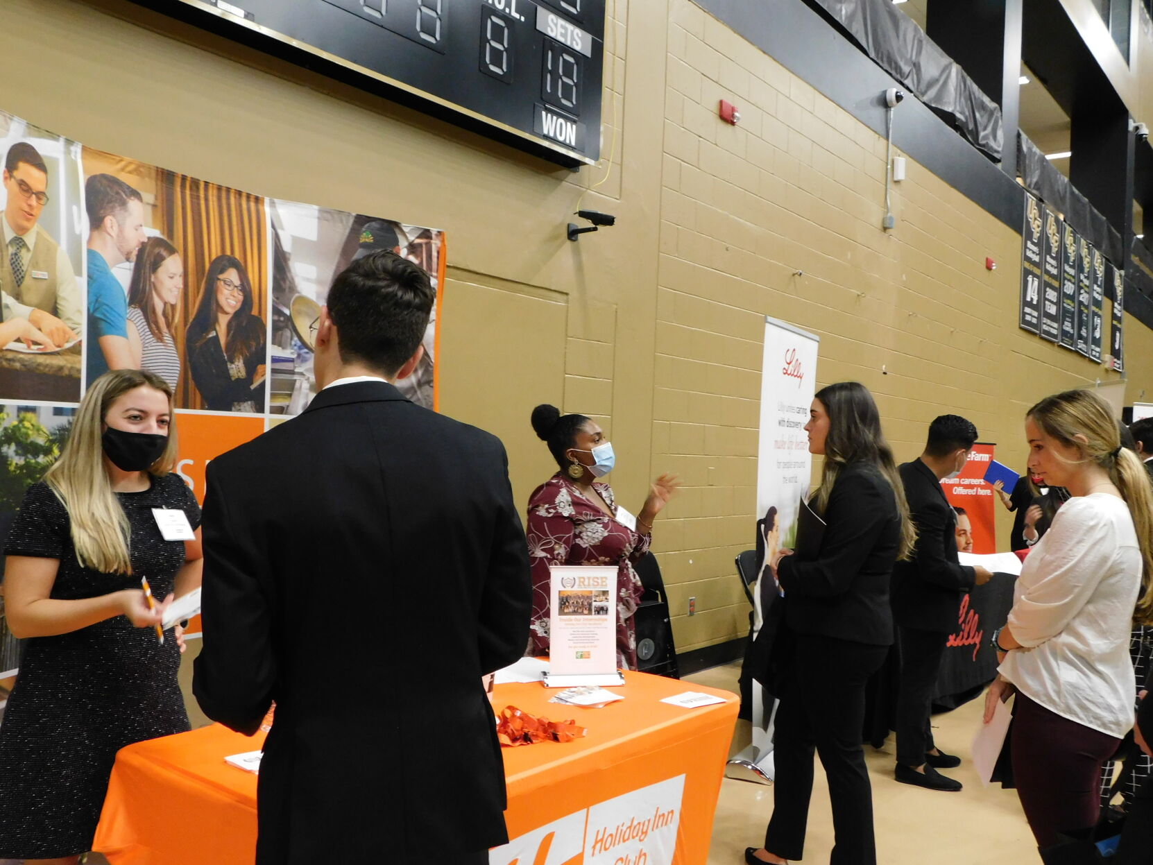 UCF Students Connect with Businesses at The Invitational.